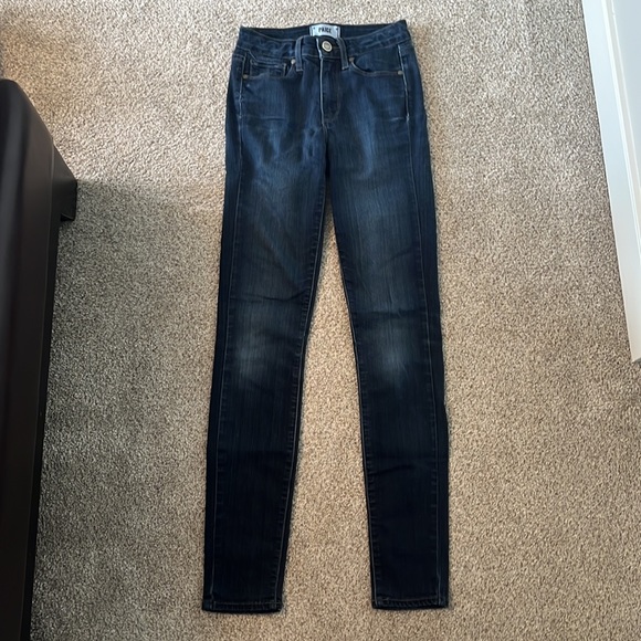 2 Pairs of PAIGE Mid-rise Skinny Jeans - Picture 5 of 9